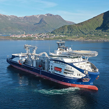 banner-submarine-cables-370x370.jpg